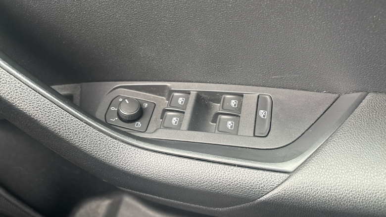 Skoda Karoq 1.5 TSI SE L 5dr DSG Petrol Estate